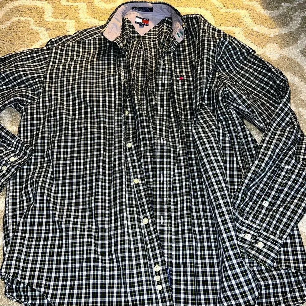 Tommy Hilfiger size XL shirt